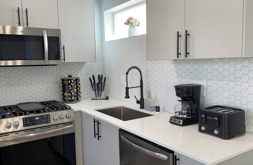 North Beacon Hill House | Modern and beautiful home with rooftop in Seattle