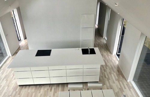 Øer Strand House | Modern and bright holiday home in nature with sea views