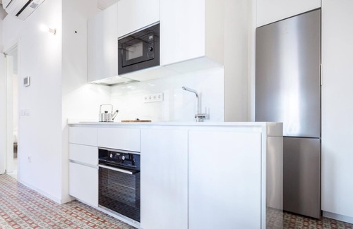 Santa Cruz Apartment | Modern and charming pied a terre in the centre of Seville, with communal terrace