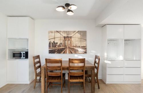 South Scottsdale House | Modern and Spacious 3 Bdrm Scottsdale Townhouse!