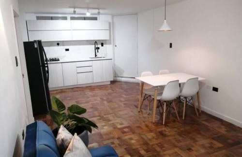 El Poblado Apartment | Modern apartment-1 block from El Poblado park