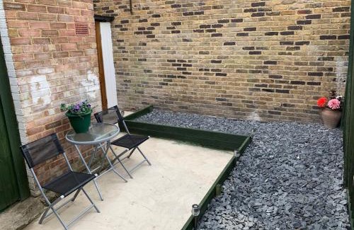 South Twickenham Apartment | Modern Apartment in Twickenham Highstreet