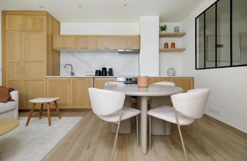 5th Arrondissement Apartment | Modern apartment next to Saint Germain 4PAX