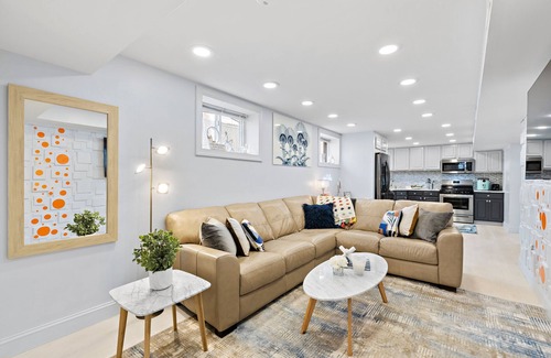 Constable Hook Apartment | Modern Apartment very close to NYC with parking spot