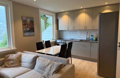 Arstad Apartment | Modern apartment with free parking