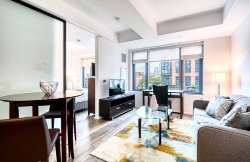 Shawmut Apartment | Modern Apt In South End-345-538