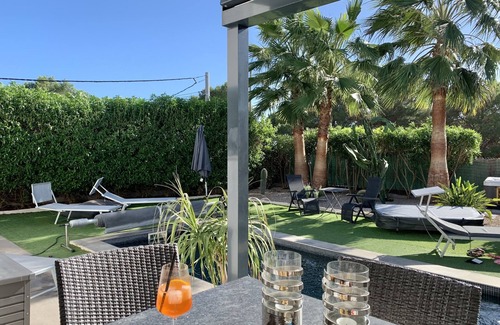 Cala Pi House | Modern bungalow with heated pool, 50m from the sea - whirlpool -