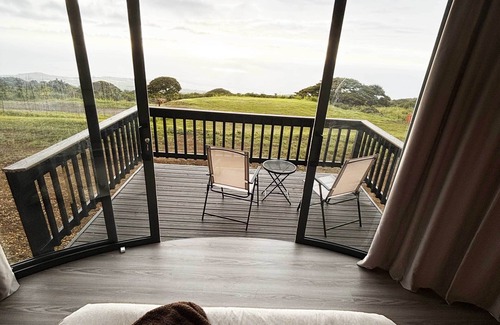 Kealakekua Cabin | Modern cabin on a world famous Kona Coffee farm with AC, WiFi. Unit 1