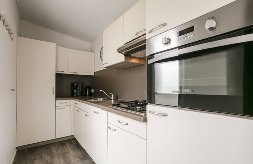 Lochem Ski Chalet | Modern chalet in a holiday park near Lochem