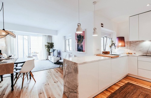 Alges Apartment | Modern & Charming Alges by GT House