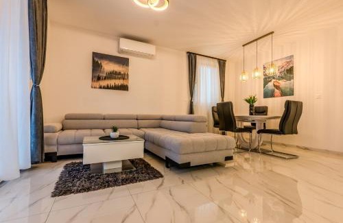 Mejasi Apartment | Modern Cityscape 2-Bedroom Terrace apartment