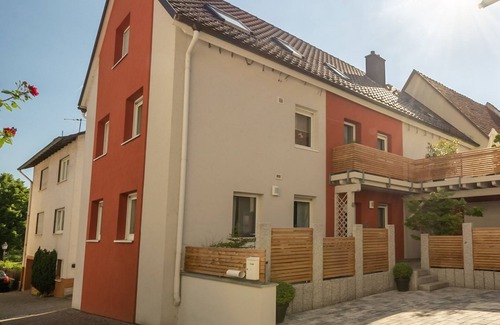 Lengfurt Apartment | Modern, comfortable vacation apartment with terrace, on the Main Valley cycle path,