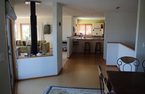 Ohope House | Modern, comfortable, house. Right on the Beach.