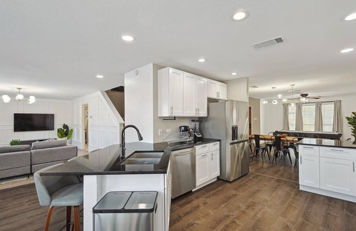 Saginaw House | Modern Comforts & Classic Charm w Pool, 5BD