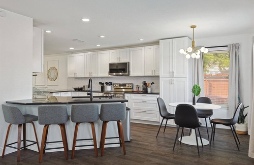 Saginaw House | Modern Comforts & Classic Charm w Pool, 5BD