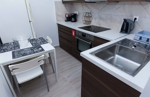 Keratsinion Apartment | Modern Cozy 1 Bd Piraeus Perfection Apt