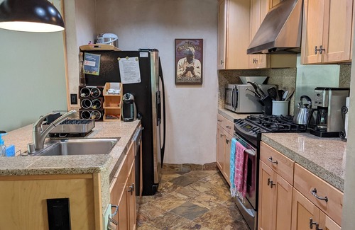 Kings Beach Condo | Modern Cozy Condo: Pool, Tennis, Pickle ball, Near Northstar and Lake Tahoe