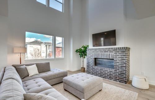Central Business District House | Modern Downtown Provo Townhome with Balcony!