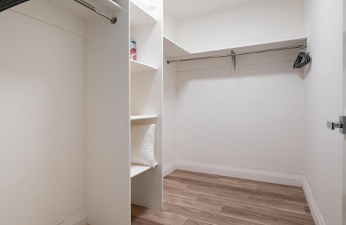 Quincy Apartment | Modern Furnished Apartment in Heart of Quincy