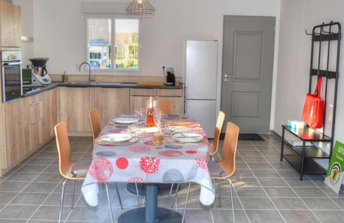 Chenonceaux Cottage | Modern Gîte with Garden, Near Loire Castles & Zoo, All-Inclusive, Biking & Fishing Nearby