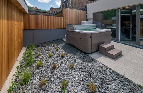 Marchin House | Modern holiday home in Marchin with a jacuzzi