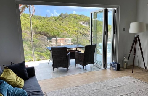 St. Andrew House | Modern Hope City House With Ocean Views