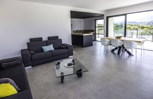 Cirendinu Villa | MODERN HOUSE PORTO VECCHIO AIR-CONDITIONED PRIVATE POOL SUPERB SEA/MOUNTAIN VIEW