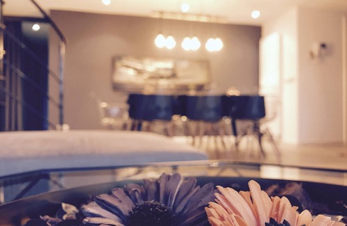 Brabantwijk Apartment | Modern Loft Duplex Penthouse with Balcony & Gym