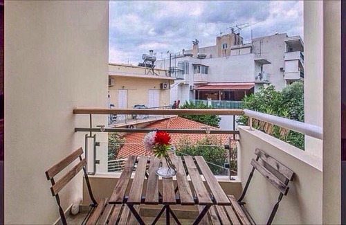 Voula Apartment | Modern & Lovely Athenian Riviera Apartment