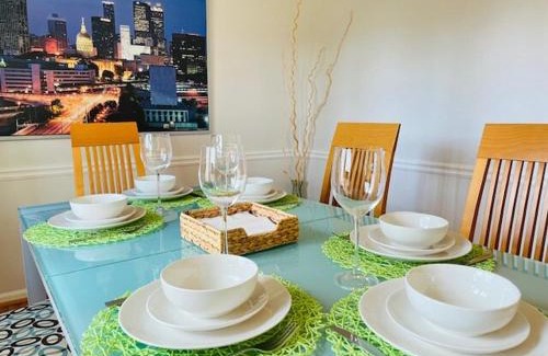 Marietta House | Modern Luxe Retreat near Braves Fast WiFi and Parking