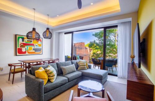 Emiliano Zapata House | Modern Luxury 2BR in Romantic Zone