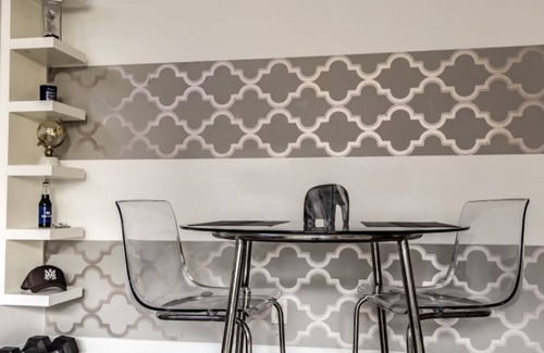 Mott Haven Apartment | Modern Manhattan Aparment with Electric Fire Place