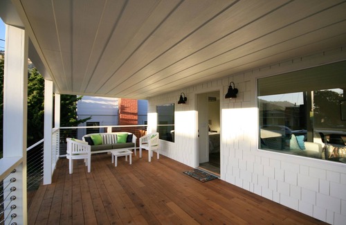 Stinson Beach House | Modern Mid-Century Cottage