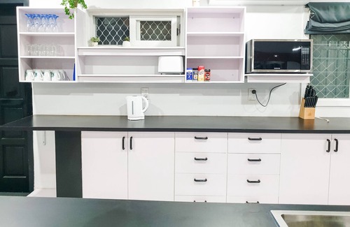 Vaitele House | Modern Oasis, Vaitele | 4BR, Free-WiFi, Pool-BBQ, Netflix