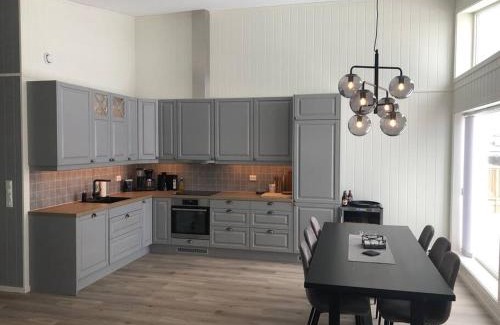 Vestvagøy Apartment | Modern penthouse with amazing view!