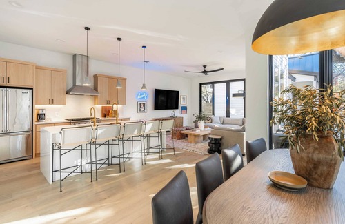 Bouldin Cottage | Modern Retreat w/Pool, Guest House & Deck Lounge Henley by Avantstay