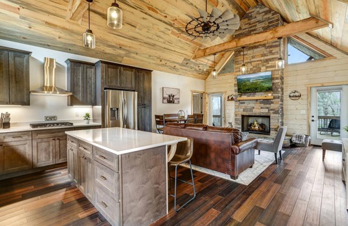 Walnut Mountain Cabin | Modern Rustic Farmhouse Cabin – Newer Build, Family-Friendly!