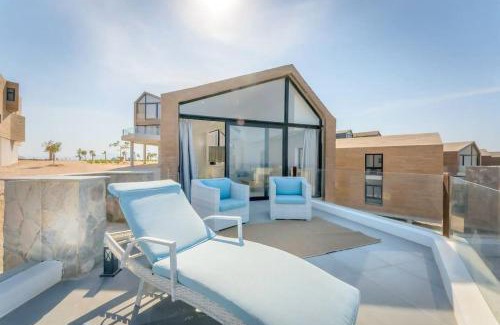 Soma Bay Villa | Modern Soma Bay 2BR Villa w sea views, beach & pool access