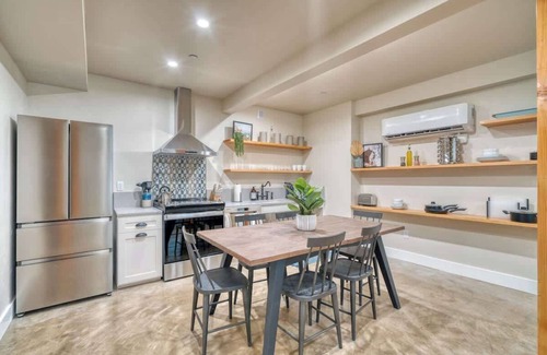 Mississippi District Apartment | Modern Spanish 3BR | Steps to Mississippi