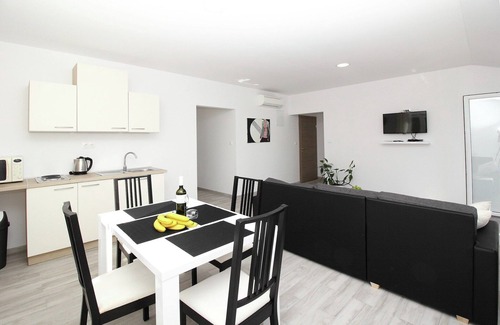 Mocici Apartment | Modern Stay near Cavtat