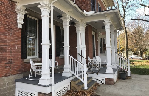 Rochester Apartment | Modern Studio Apartment in Restored Farmhouse -Apt 6