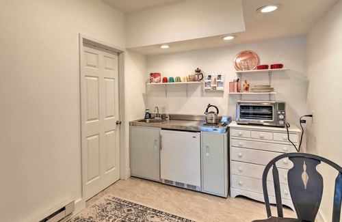 Spenard Apartment | Modern Studio Apt, 2 Miles to Dtwn Anchorage!