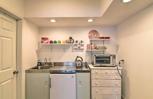 Spenard Apartment | Modern Studio Apt, 2 Miles to Dtwn Anchorage!