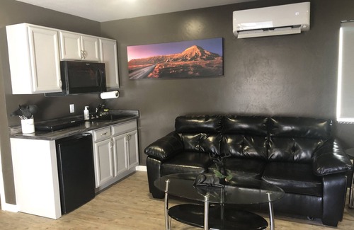 Grand Junction Apartment | Modern Studio excellent location.