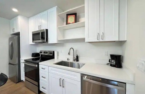 Marysville Apartment | Modern studio in MarysVille – A Forest Haven