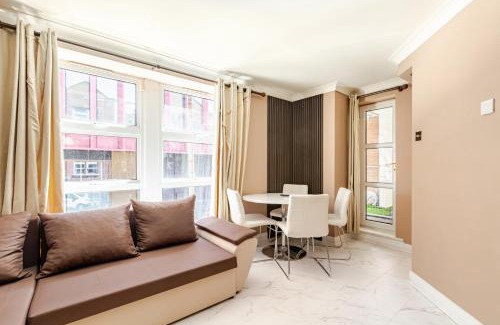 Grand Canal Dock Apartment | Modern Stylish Central Apt with free parking