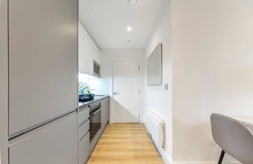 East Grinstead Apartment | Modern & Stylish 1 Bed Apartment in East Grinstead
