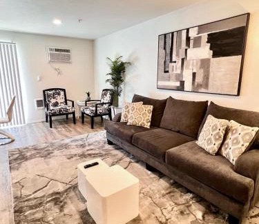 Spokane Valley Apartment | Modern & Stylish King bed WiFi