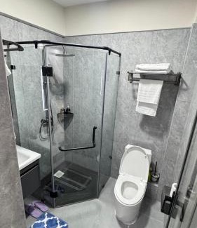 Kilimani Apartment | Modern Suite 1BR in Kilimani WIFI,Netflix,Free Parking,Near yaya center