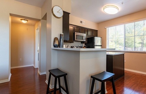 Valencia Apartment | Modern Suite*VIP*WIFI*Pool*2 King beds*AC